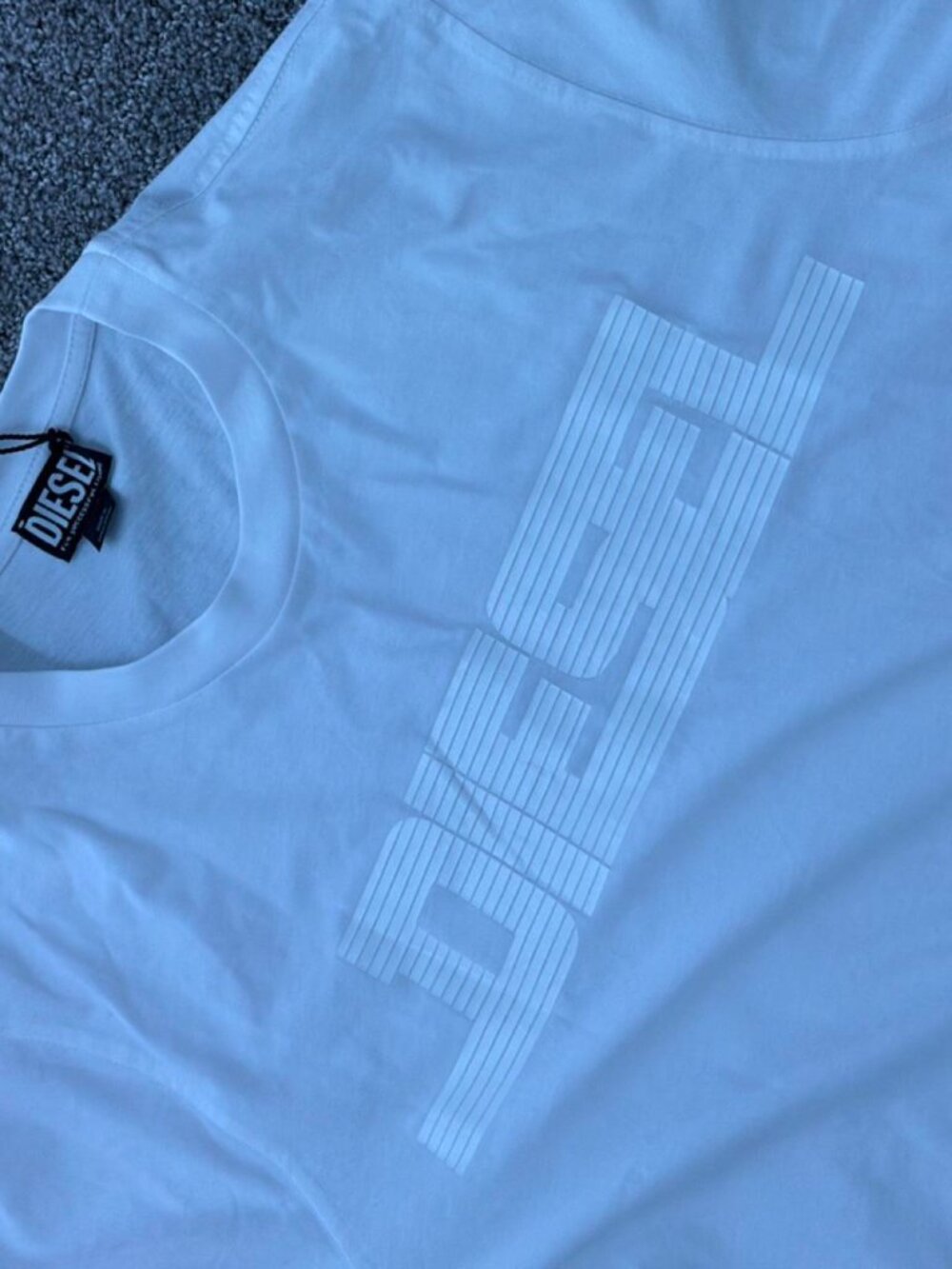 Brand New NWT Diesel Graphic T-Shirt – White (Size Large)